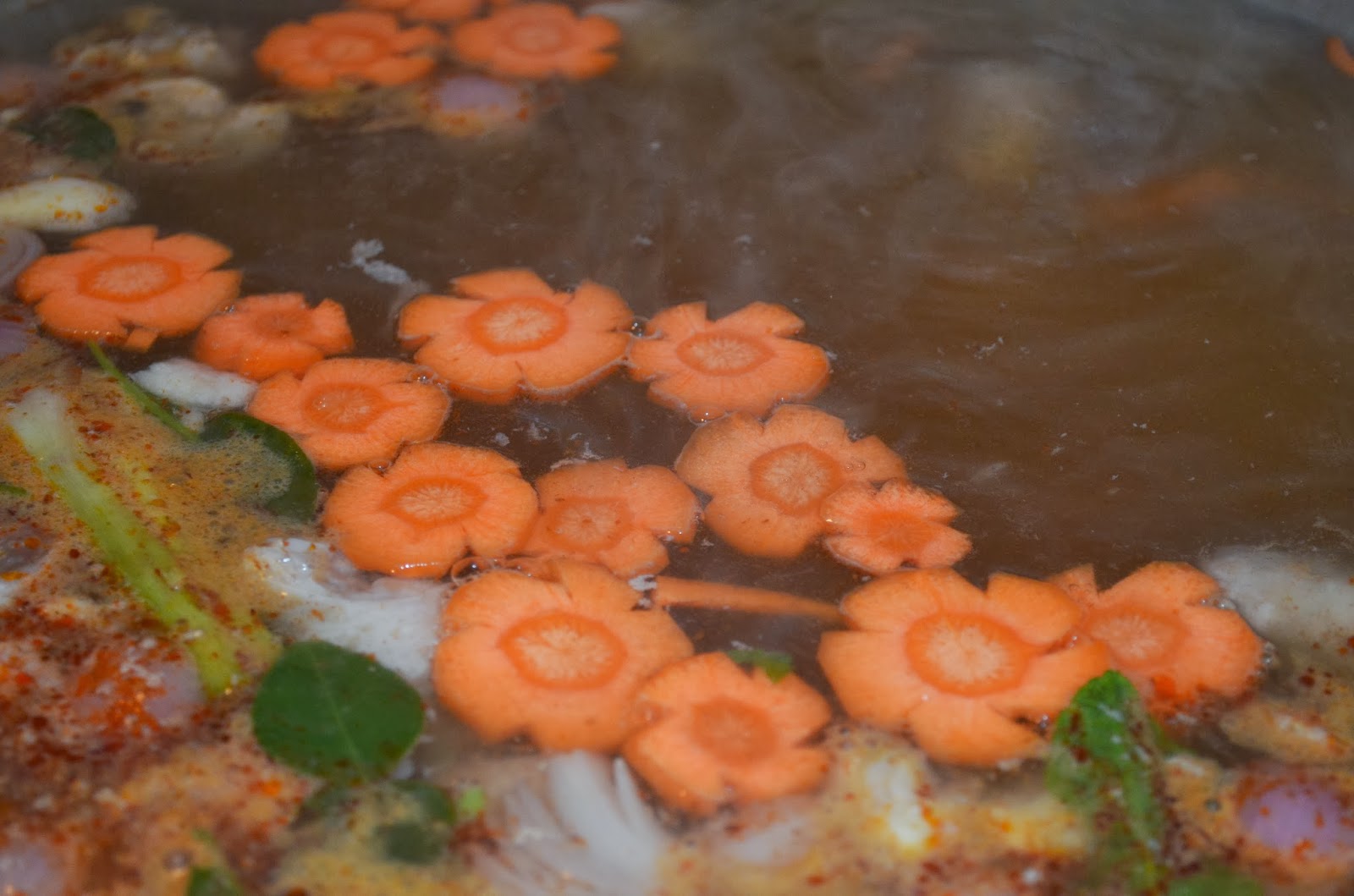 Laman Dapur Maya Ezujusoh: Cara-Cara Membuat Steamboat