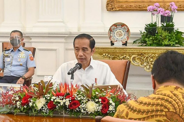 Harus Cermat, Bantuan Sosial Yang Disalurkan Di 2021 Tidak Ada Potongan Sedikitpun Tegas Jokowi