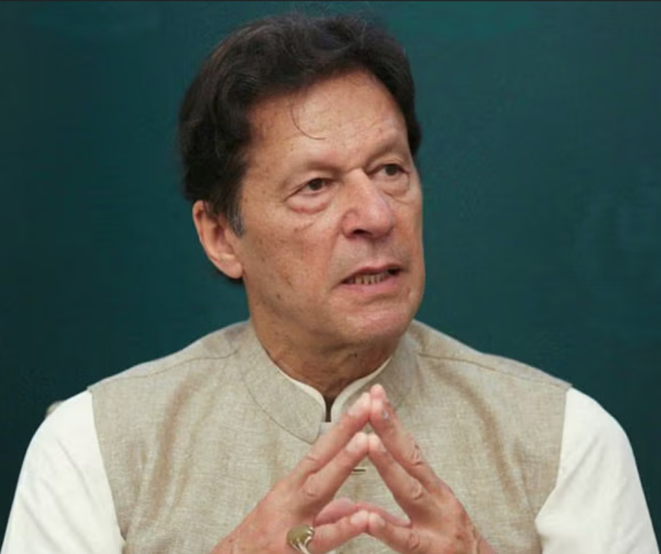 Imran Precludes 'Deal', Promises Never to Leave Pakistan: Lawyer