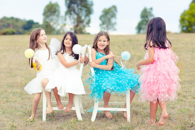 sweet kids photo, romantic kids pic, beautiful kids pic, sweet kids collection