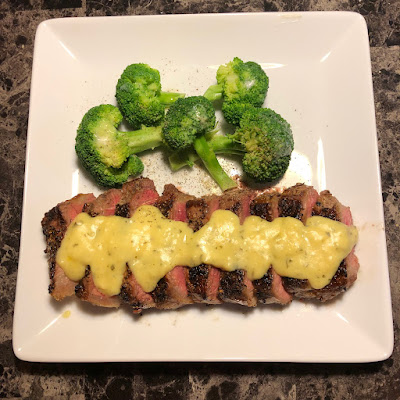 Rare New York Strip with Béarnaise and broccoli