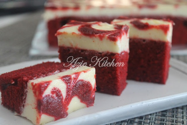 Red Velvet Cheese Brownies - Azie Kitchen