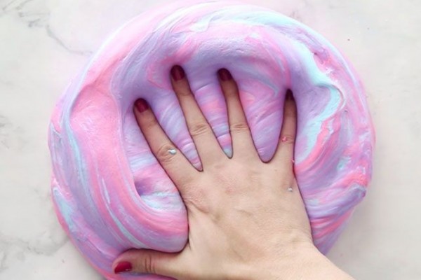 How to Make Slime With 7 Ingredients
