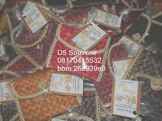 Souvenir dompet, dompet pandan tikar kotak kecil