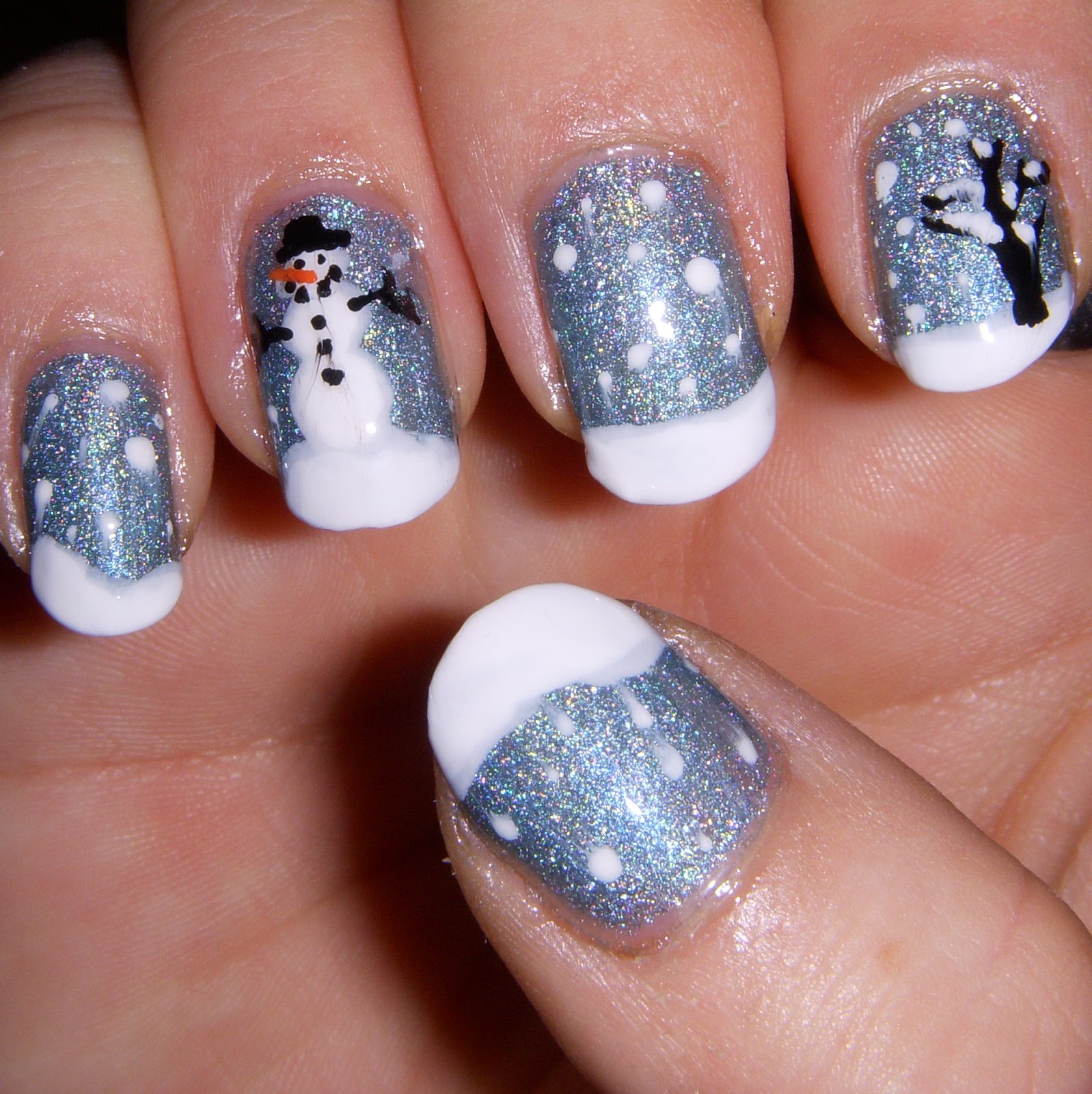 Quixii's Nails: 12/15/12 - Winter Wonderland Nails