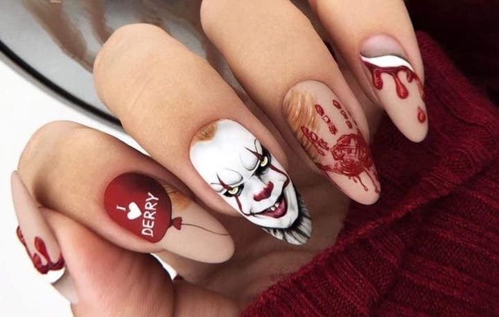 Uñas largas de películas de terror para Halloween