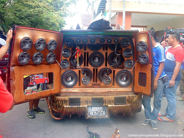 pameran kereta