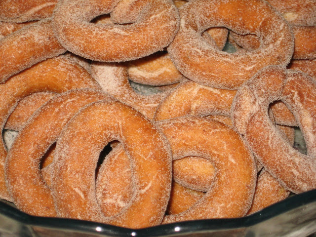 Resultado de imagem para lambe dedos rosquinha