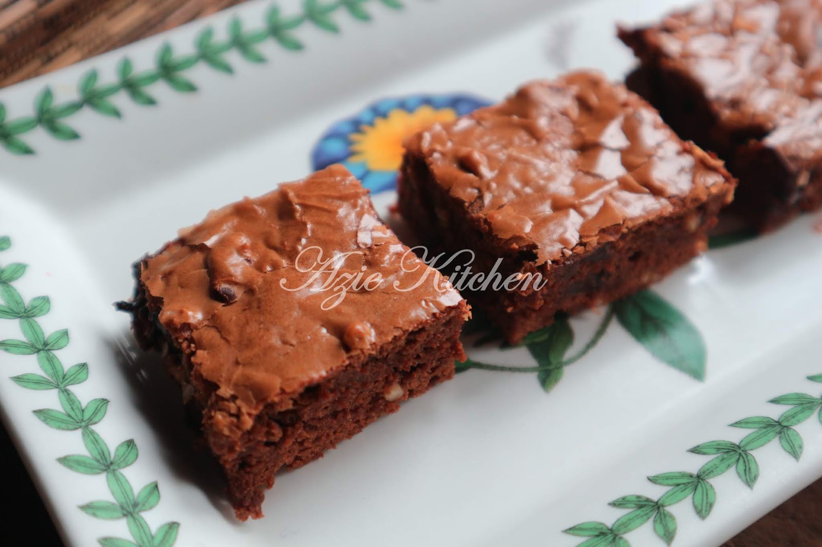 Nutella Brownies - Azie Kitchen