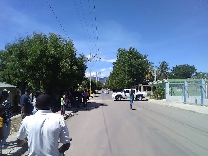 POLICÍAS Y MILITARES REPRIMEN HUELGA EN VALLEJULO