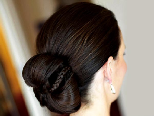 indian wedding hairstyles. Wedding represents the most