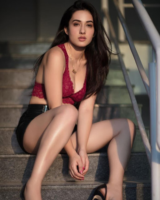 Aditi Budhathoki's Sizzling Sensation: Hot Photoshoot Unveiled!