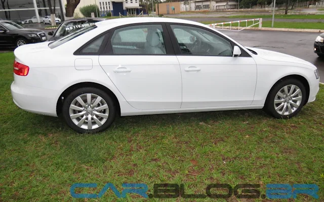 Audi A4 Attraction 2013 - Branco
