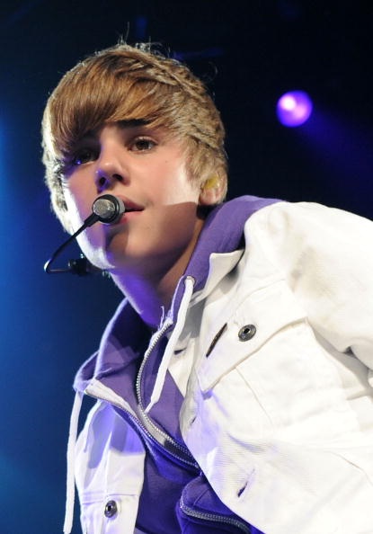 foto justin bieber indonesia. justin bieber live in