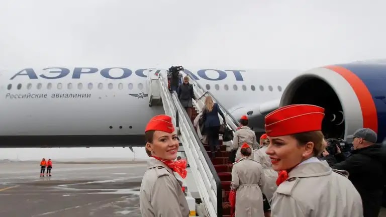 Russia resumes flights with Greece and Singapore