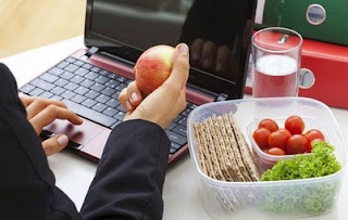 Tips Diet Sehat Untuk Yang Sibuk Bekerja