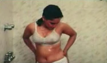 mallu aunty hot bathing(hide cam) | tamil-sex-stories ...