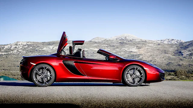 McLaren 12c Spider open