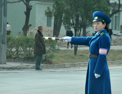 朝鮮女交警 朝鮮平壤女交警