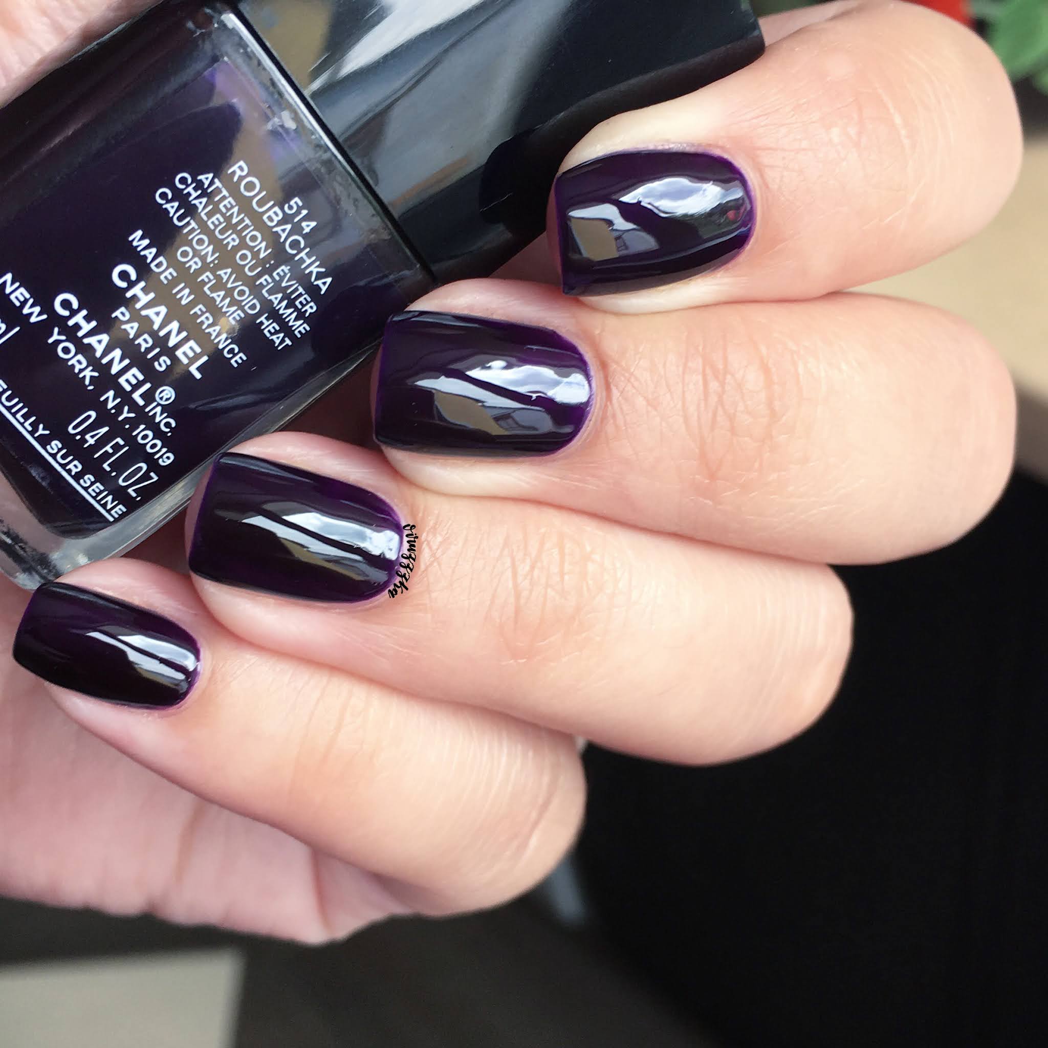 Chanel 514 Roubachka Nail Swatch Autumn 2022 Purple Manicure Review