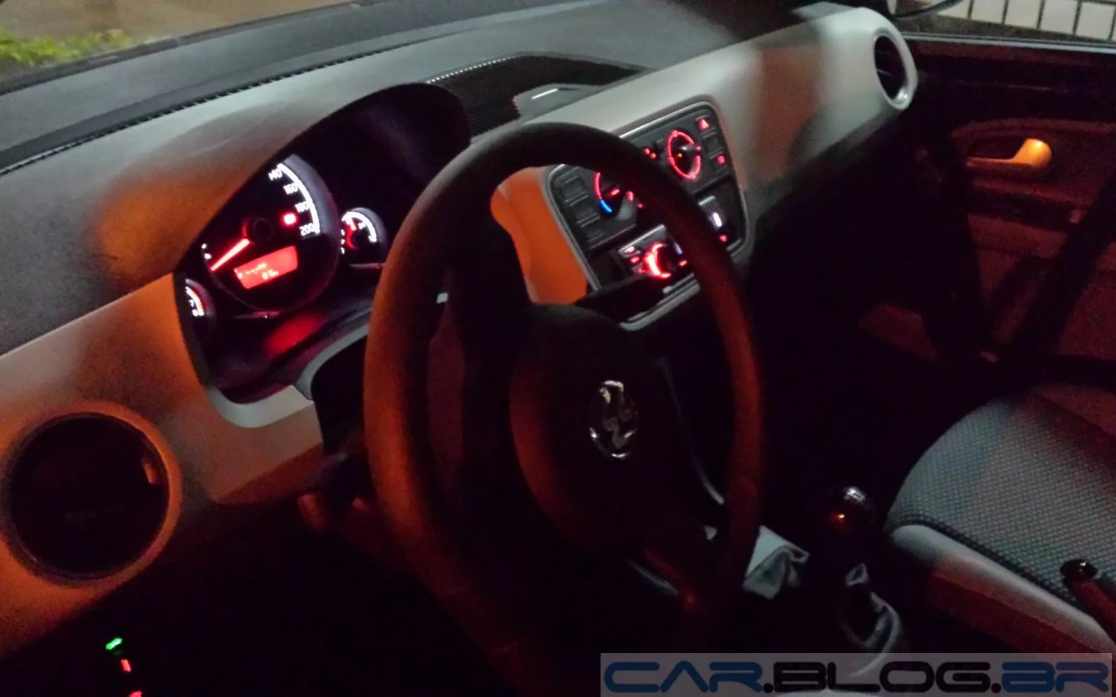 Volkswagen up! - interior 