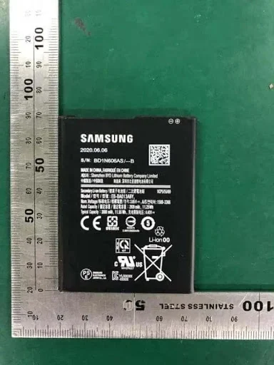 Samsung_Berencana_Mengembalikan_Baterai_yang_Dapat_Dilepas