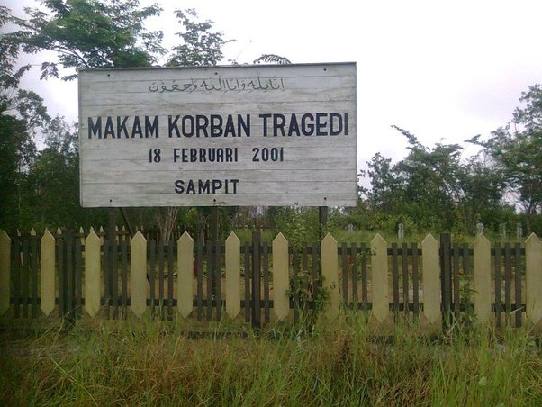 kerusuhan sampit dayak vs madura