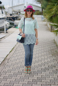 Chicwish mint green crochet top, ecua-andino fuchsia hat, Fashion and Cookies, fashion blogger