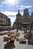 Plaza Mayor de Astorga, exhibición de corte de troncos