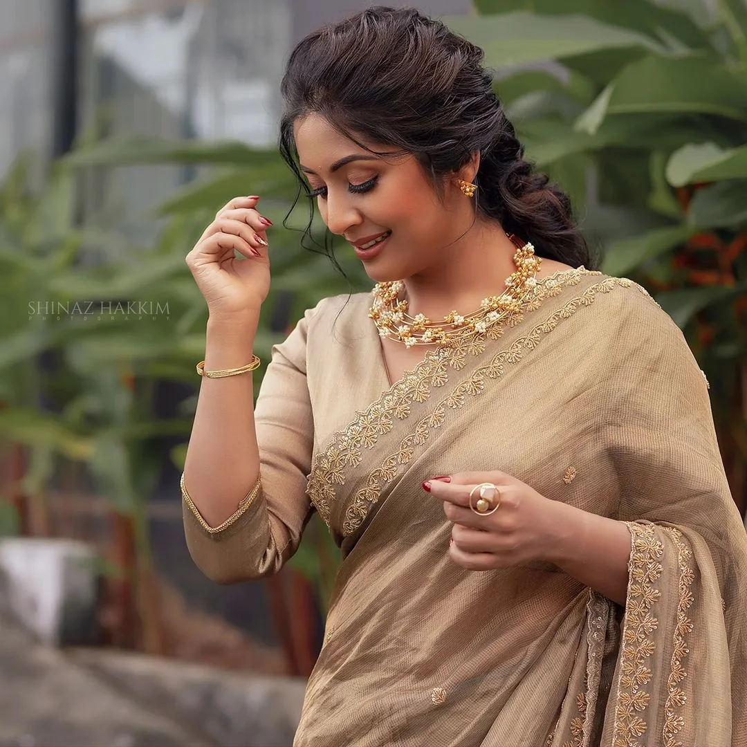 Actress Navya Nair Stunning looks in saree Photoshoot