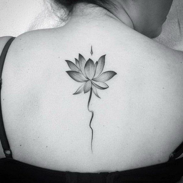 Flor de lótus da Tatuagem nas Costas