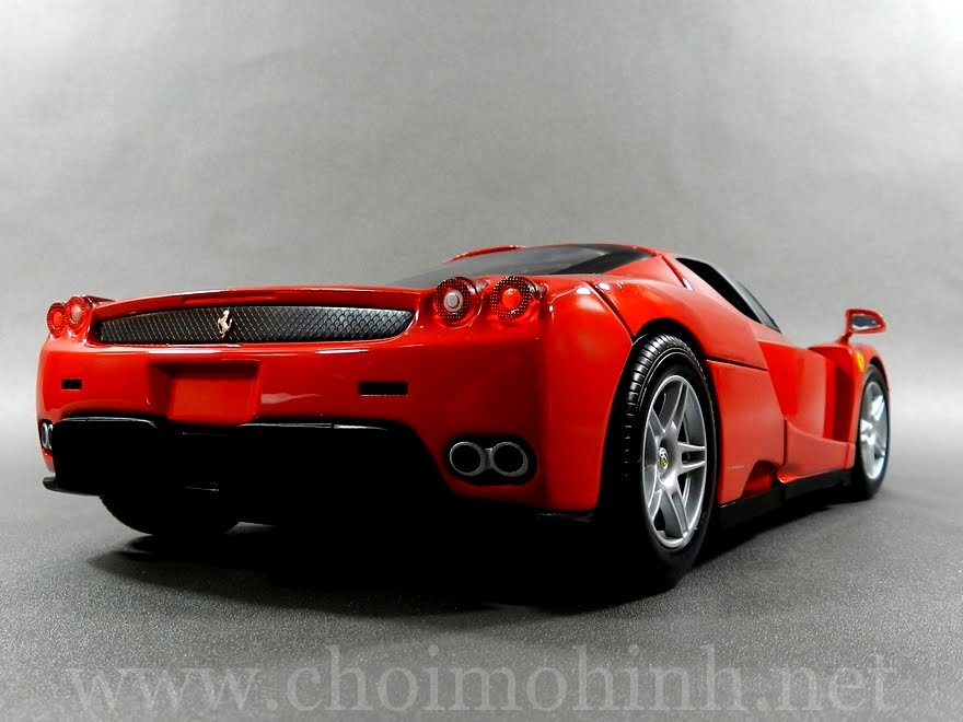 Ferrari Enzo 1:18 Hot Wheels back