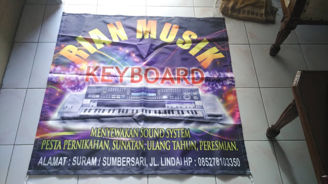 Spanduk Kain Rian Musik Keyboard