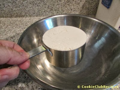 cup of flour leveled