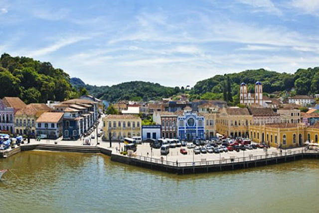 Edificações históricas em São Francisco do Sul, SC