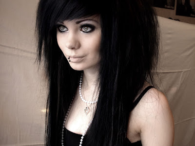 emo girl hairstyle pictures. Cute Emo Girls Hairstyles