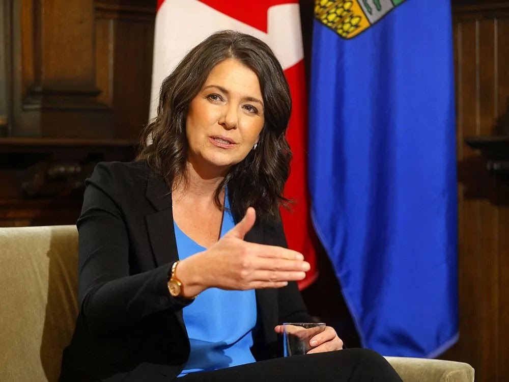 Challenges and Controversies Surrounding Alberta Premier Danielle Smiths Cabinet Selection