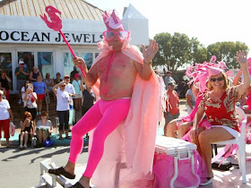 http://www.jrn.com/fox4now/news/Shrimp-Fest-brings-big-crowds-to-Fort-Myers-Beach-296338031.html