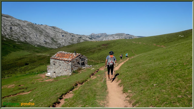 Ruta a Torre Bermeja, Coello, Tiro del Oso y Boada desde el Refugio de Cabrones en Macizo Central de Picos de Europa