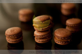 Macarons de chocolate y caramelo