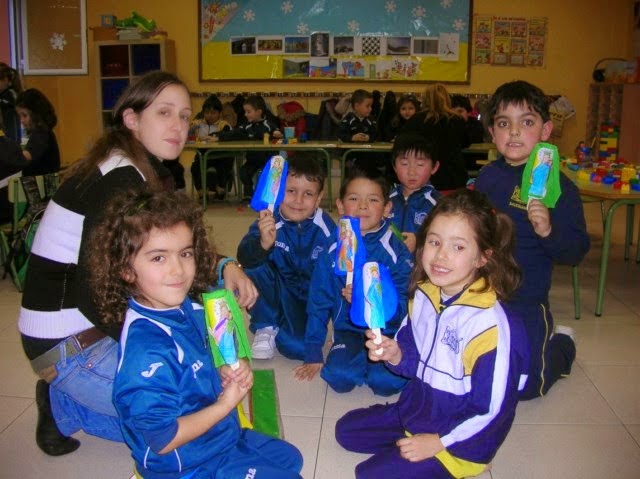 http://boscosinfantil.blogspot.com.es/2015/01/los-titeres-de-3-de-infantil-para-el.html