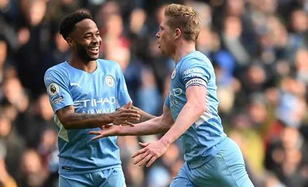 Manchester City restore their one-point advantage over Liverpool