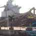 Pelindo III Alami Kerugian Rp60 Miliar Akibat Kecelakaan Kapal Tabrak Container Crane di Pelabuhan Tanjung Emas