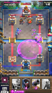 Clash Royale Mod Apk v1.8.2 Full Hack Unlimited Gems Coins Money