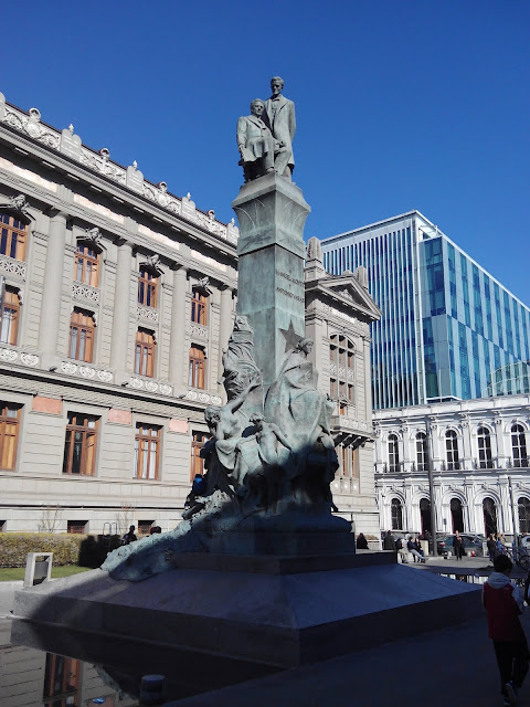 Monumento Montt-Varas, Santiago de Chile