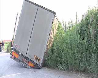 ΦΟΡΤΗΓΟ ΚΛΑΤΑΡΕ....ΣΤΗΝ ΒΙΟΜΗΧΑΝΙΚΗ ΠΕΡΙΟΧΗ ΤΗΣ ΚΑΛΑΜΑΤΑΣ