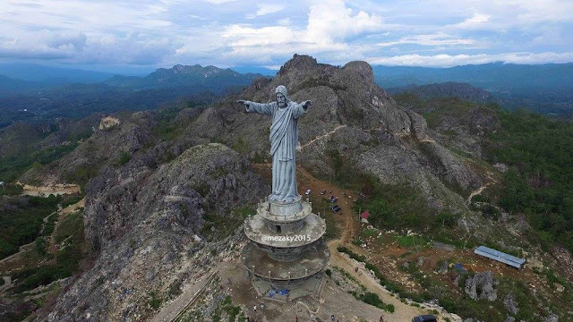 Wisata Religi Patung Yesus Buntu Burake Tana Toraja