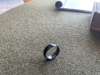 A simple black ring