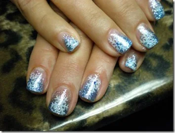 uñas-decoradas-de-navidad-25 de Diciembre con Brillantina y Copos de Nieve