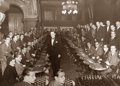 Simultáneas de ajedrez de Alekhine en el Ateneu Barcelones en 1935